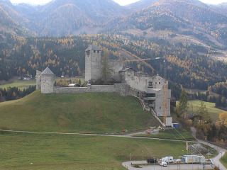 Webcam Burg Heinfels, October 31, 2025, 12:00