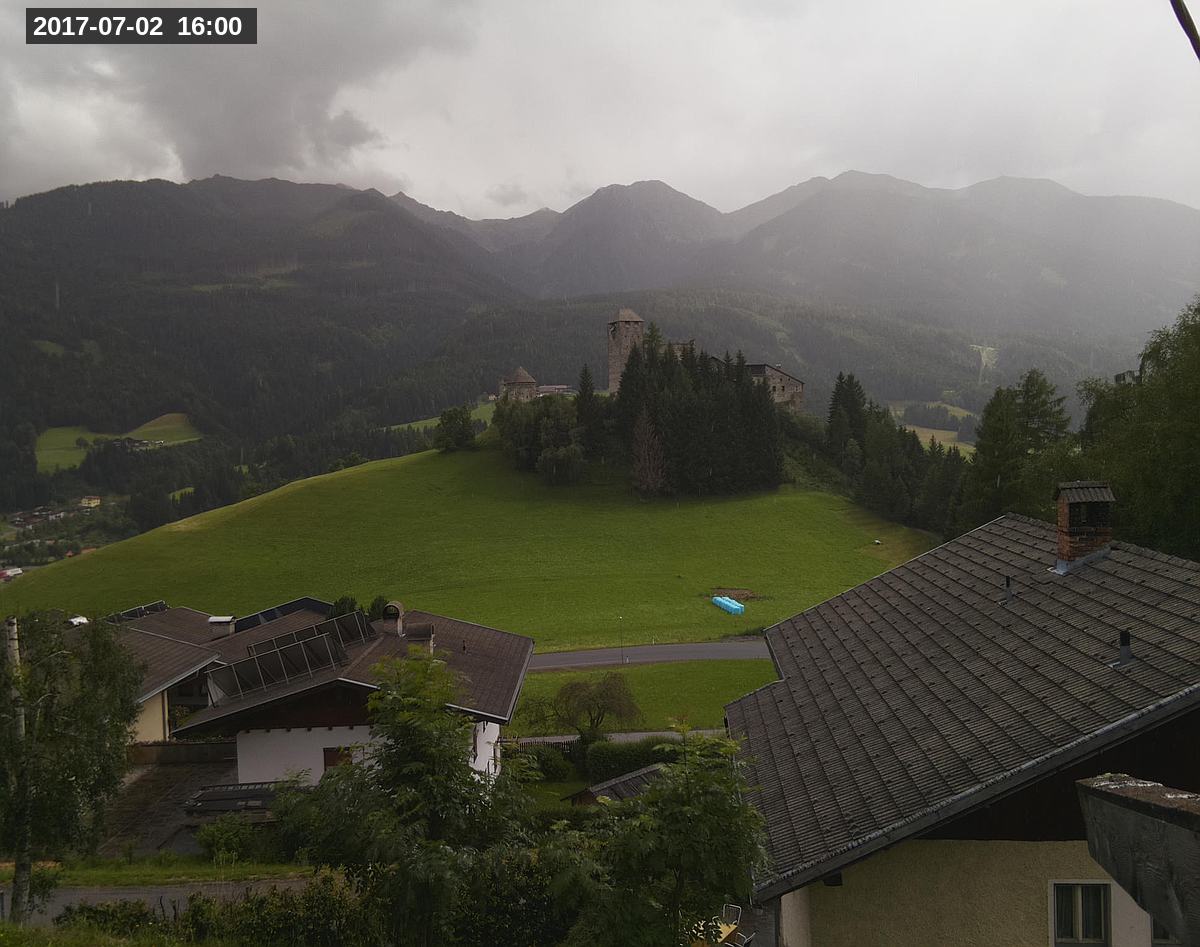 Webcam Burg Heinfels, 2017-07-02 16:00 Uhr