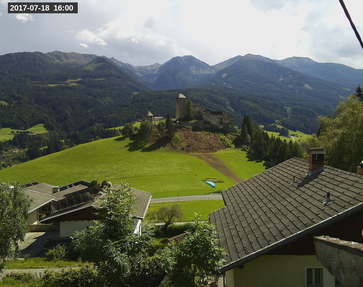 Webcam Burg Heinfels, 2017-07-18 16:00 Uhr