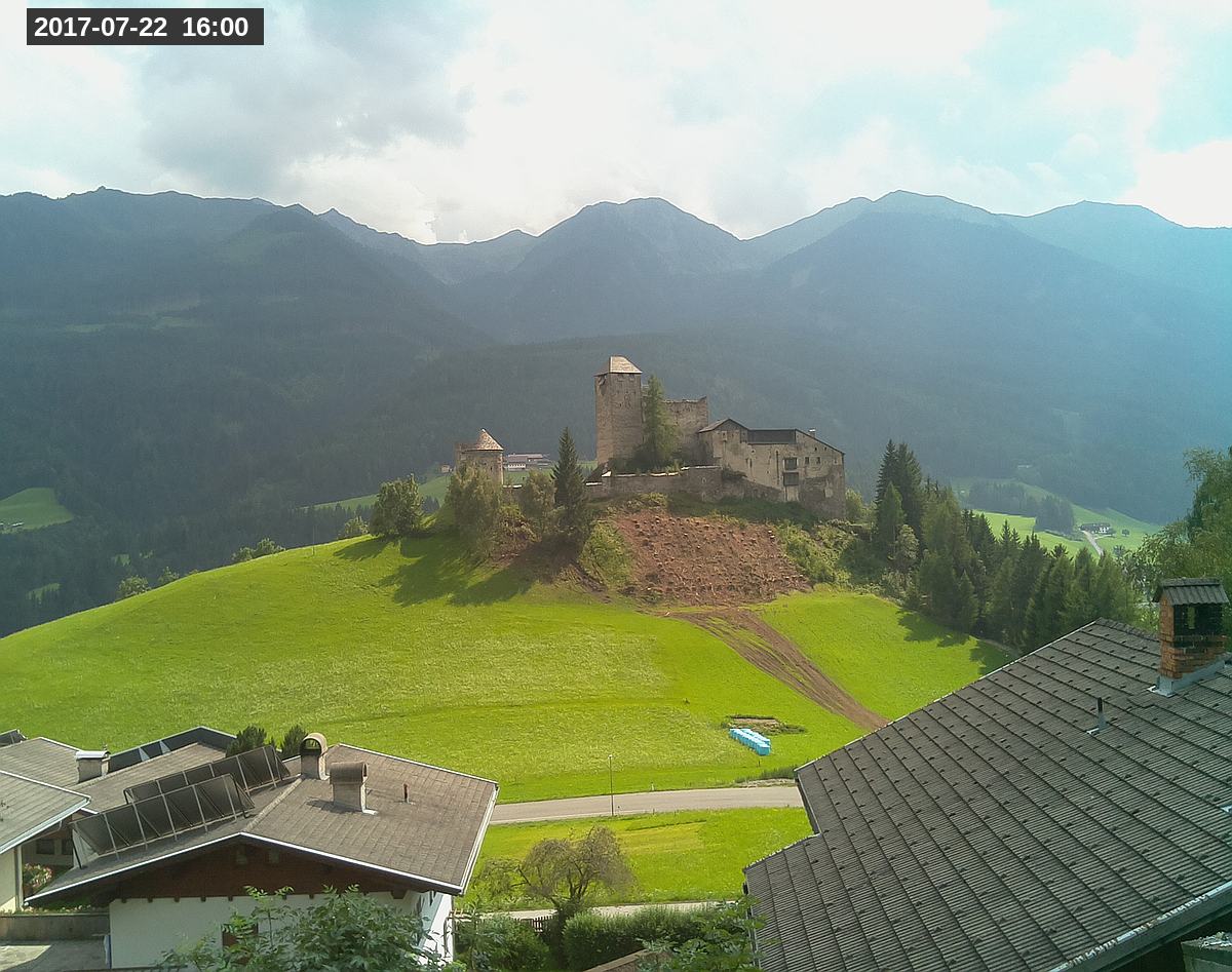Webcam Burg Heinfels, 2017-07-22 16:00 Uhr