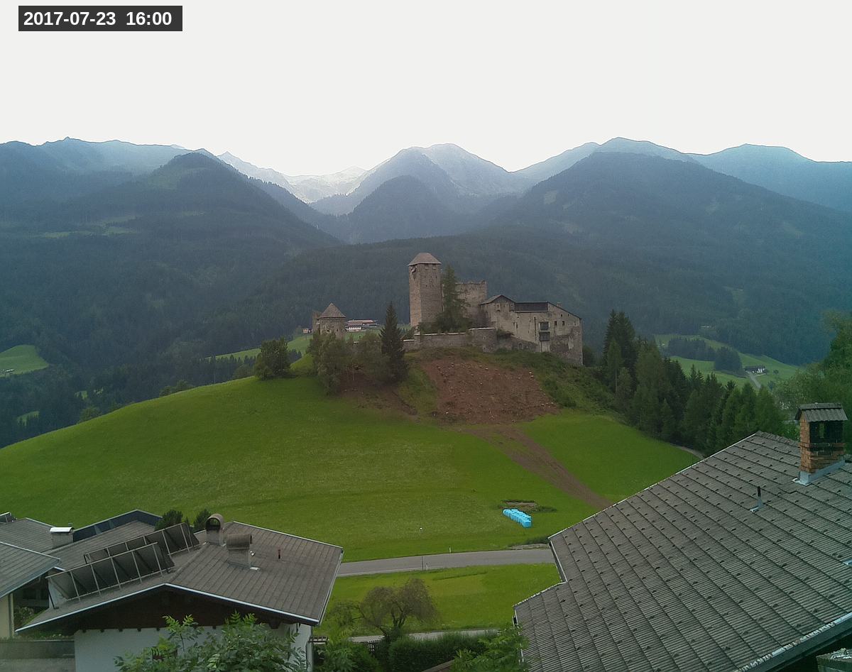 Webcam Burg Heinfels, 2017-07-23 16:00 Uhr