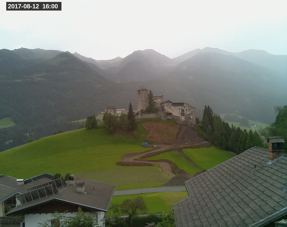 Webcam Burg Heinfels, 2017-08-12 16:00 Uhr