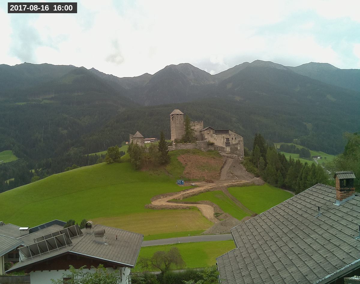 Webcam Burg Heinfels, 2017-08-16 16:00 Uhr