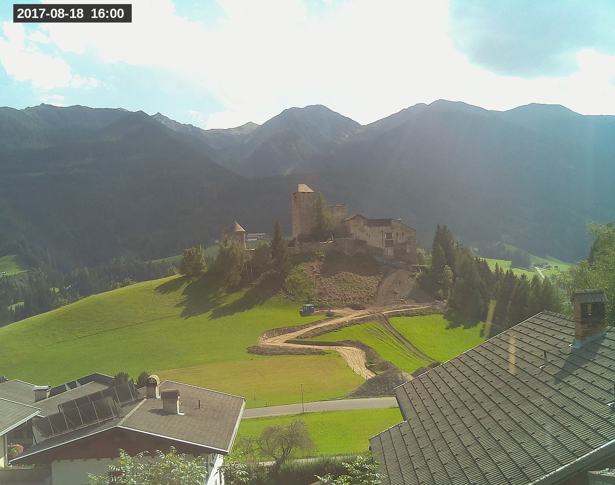 Webcam Burg Heinfels, 2017-08-18 16:00 Uhr