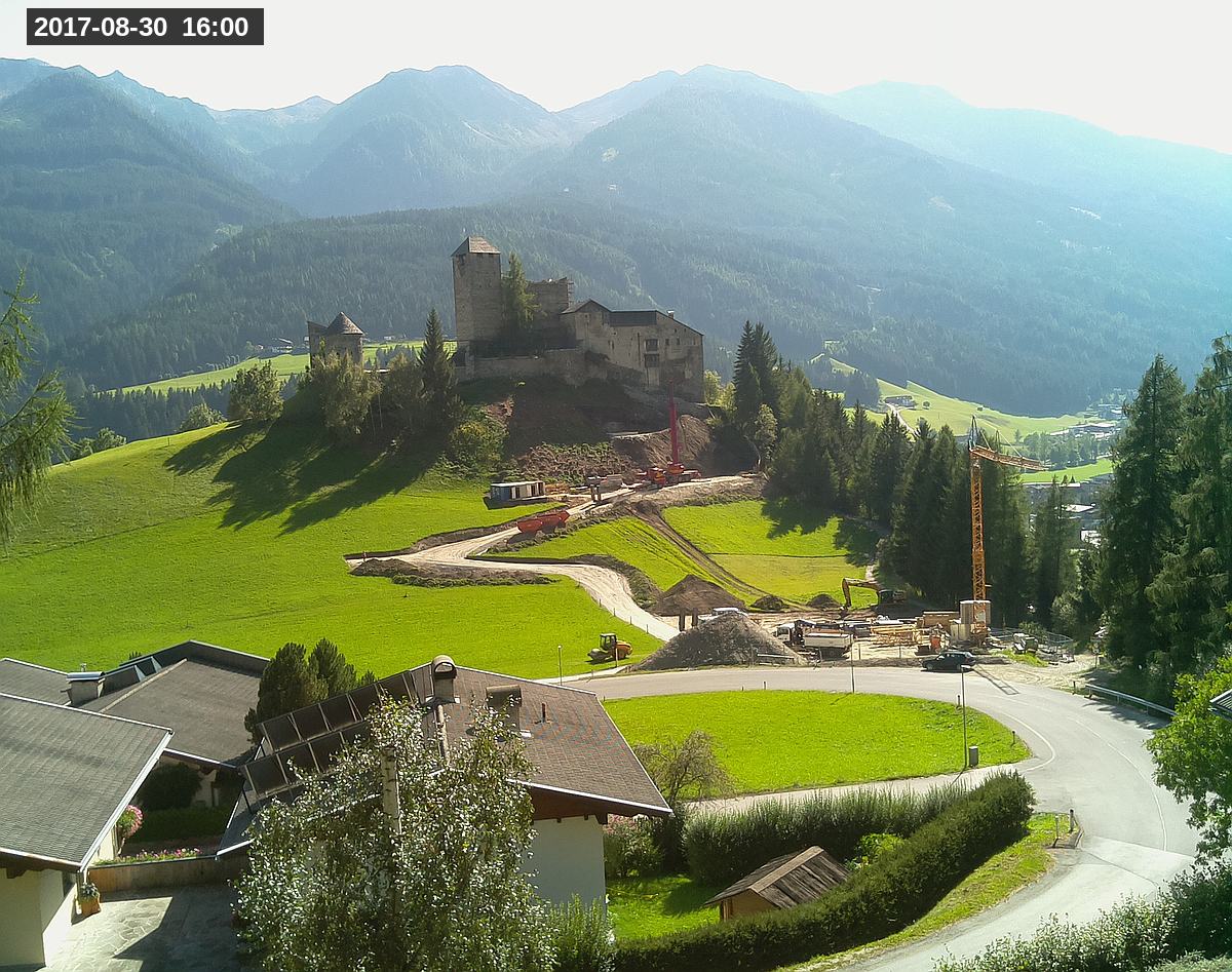 Webcam Burg Heinfels, 2017-08-30 16:00 Uhr