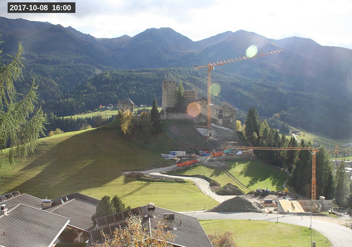 Webcam Burg Heinfels, 2017-10-08 16:00 Uhr