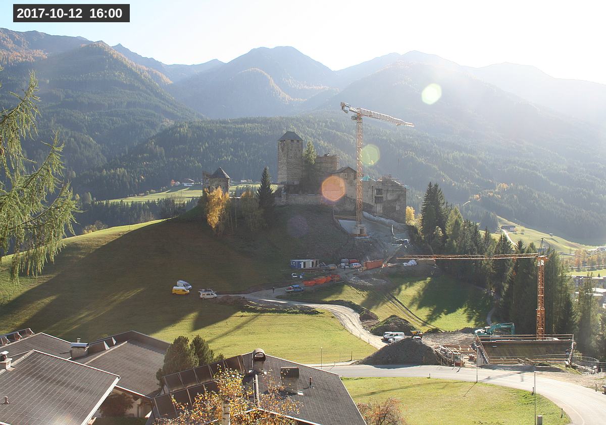 Webcam Burg Heinfels, 2017-10-12 16:00 Uhr