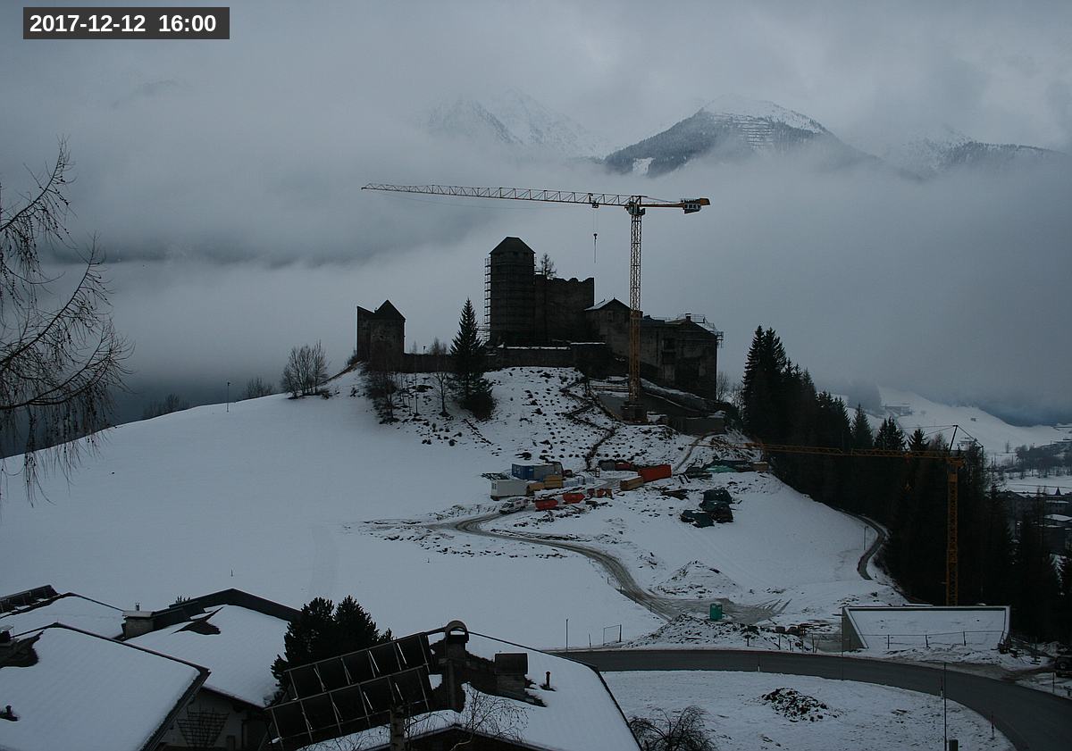 Webcam Burg Heinfels, 2017-12-12 16:00 Uhr