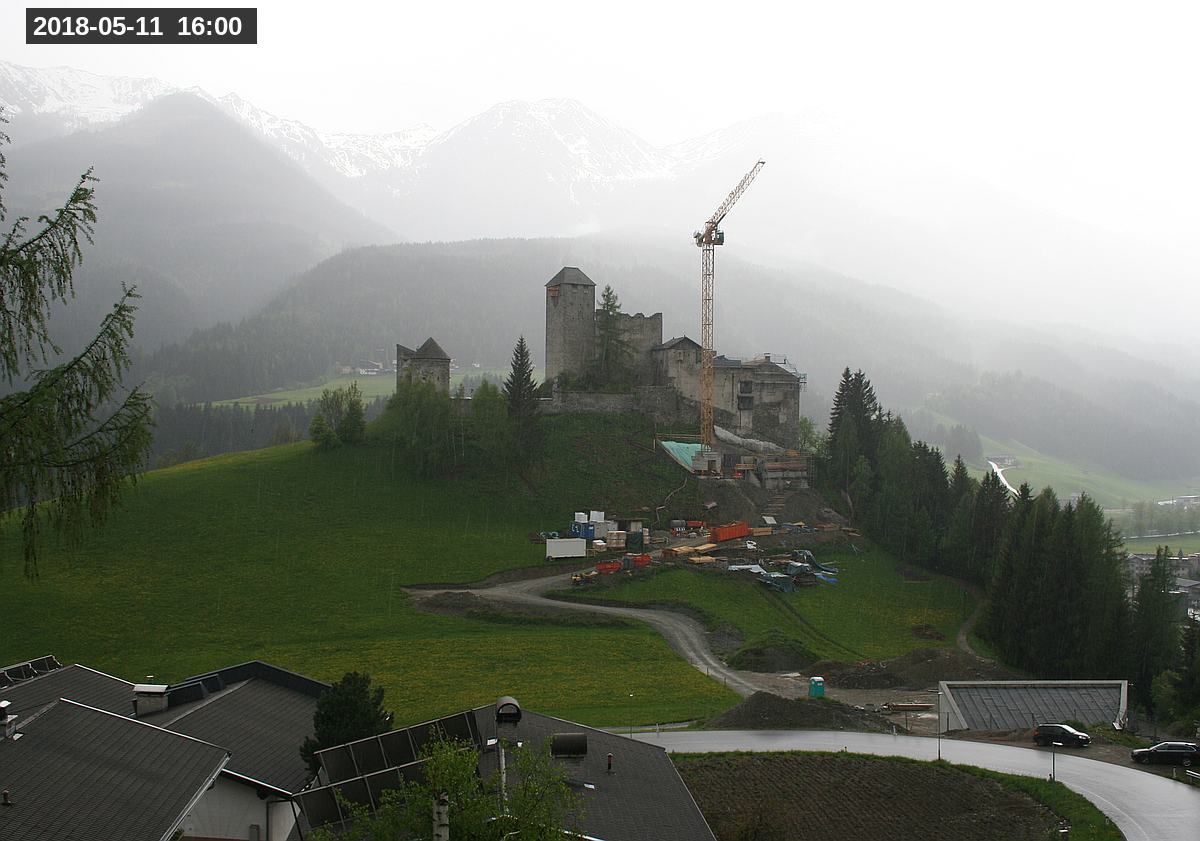 Webcam Burg Heinfels, 2018-05-11 16:00 Uhr