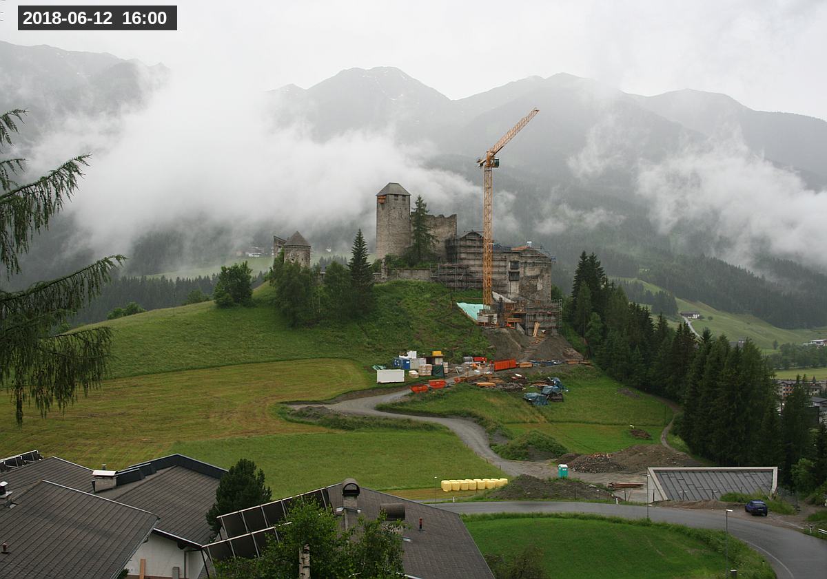Webcam Burg Heinfels, 2018-06-12 16:00 Uhr