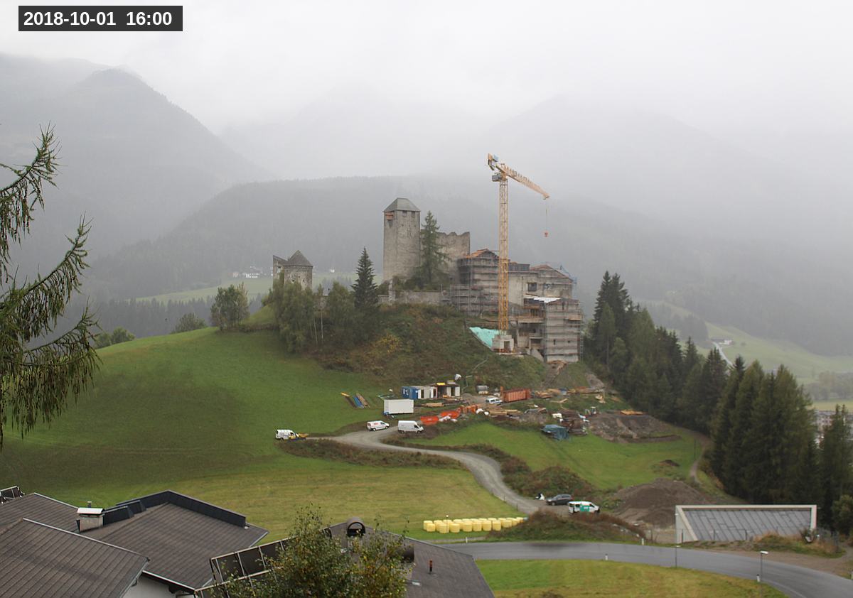 Webcam Burg Heinfels, 2018-10-01 16:00 Uhr