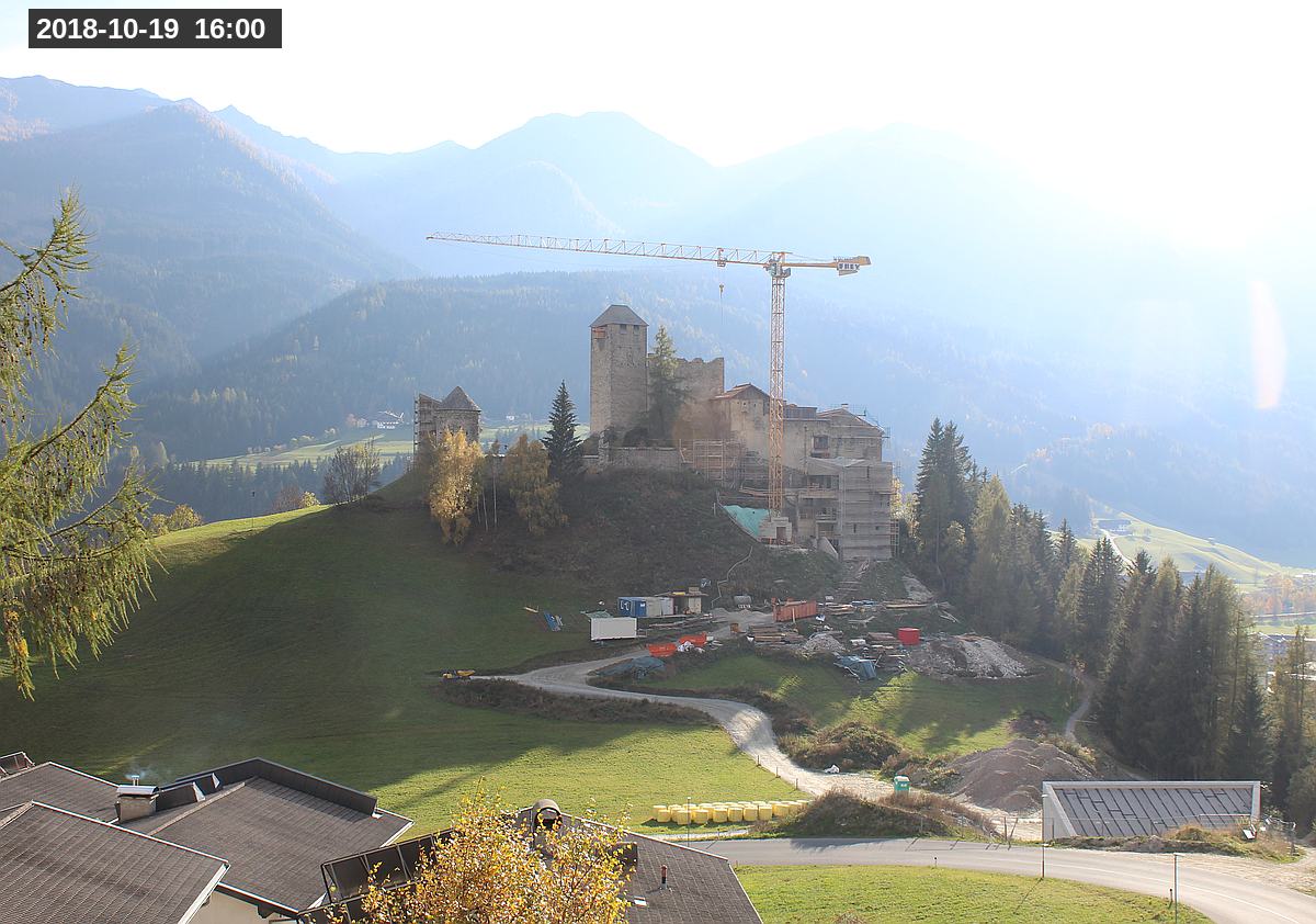 Webcam Burg Heinfels, 2018-10-19 16:00 Uhr