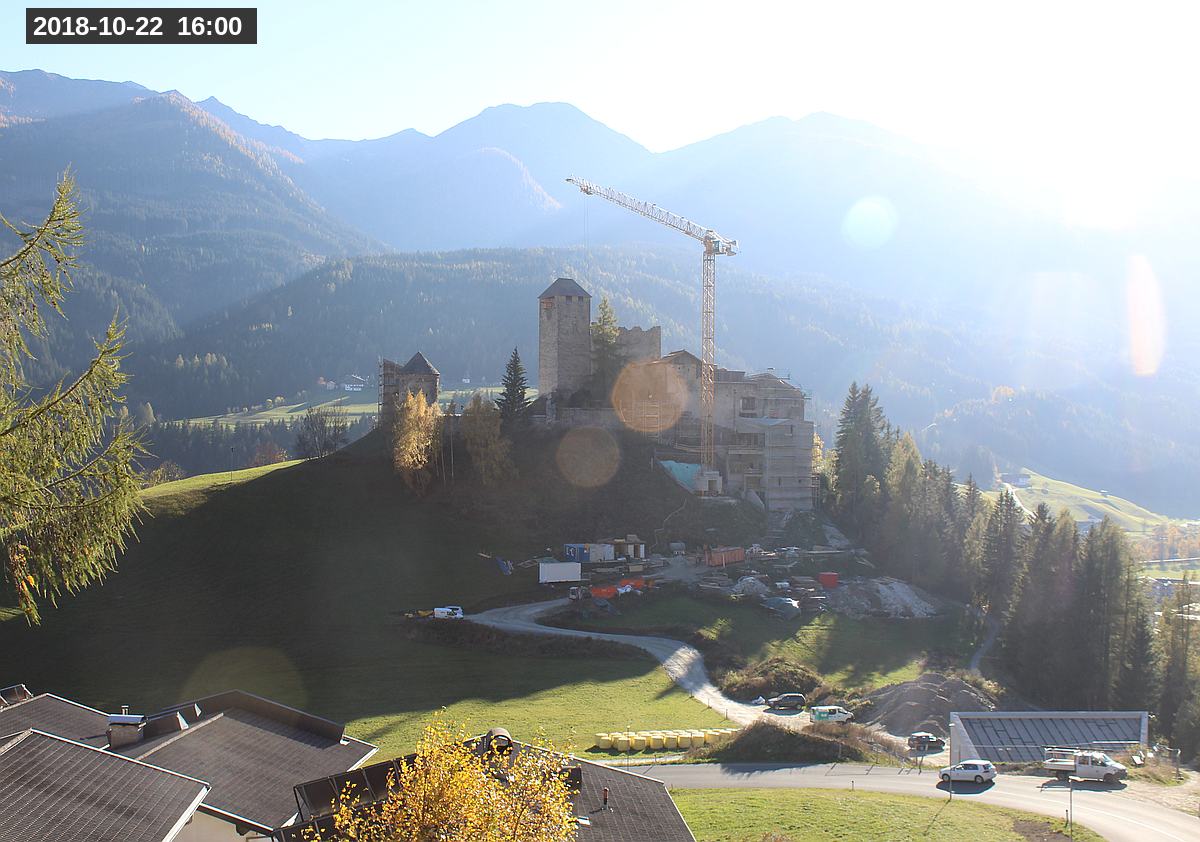 Webcam Burg Heinfels, 2018-10-22 16:00 Uhr