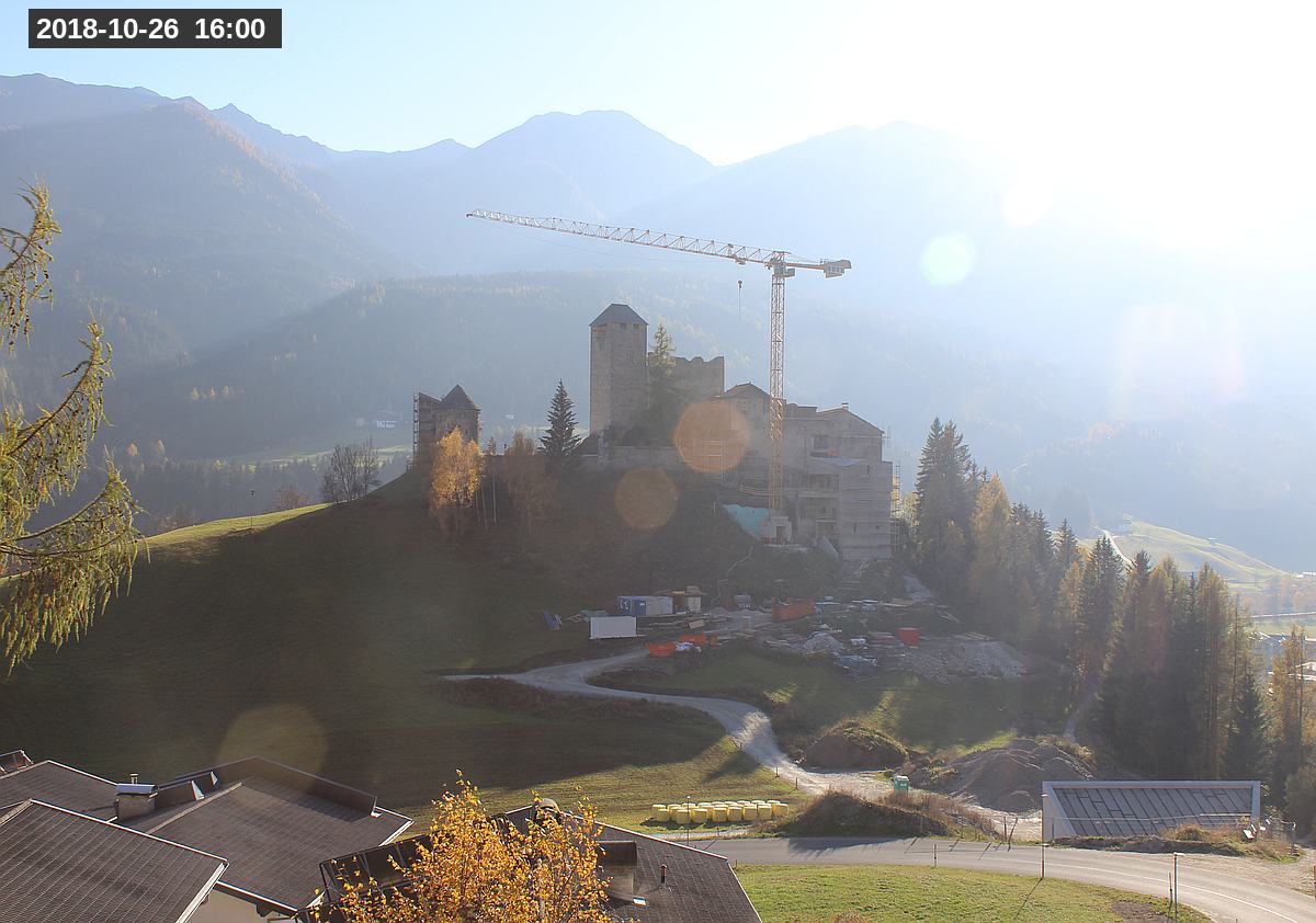 Webcam Burg Heinfels, 2018-10-26 16:00 Uhr