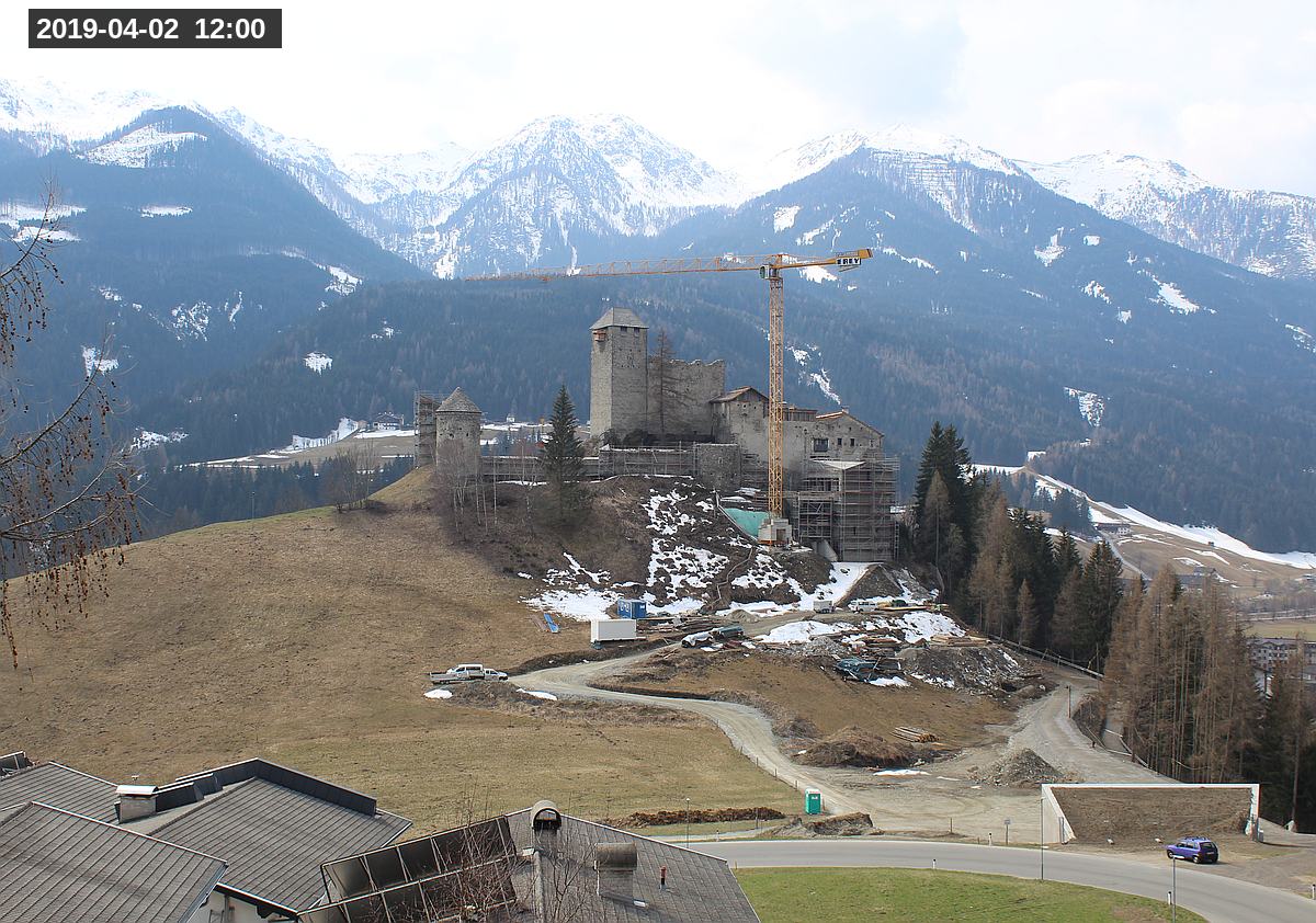 Webcam Burg Heinfels, 2019-04-02 12:00 Uhr