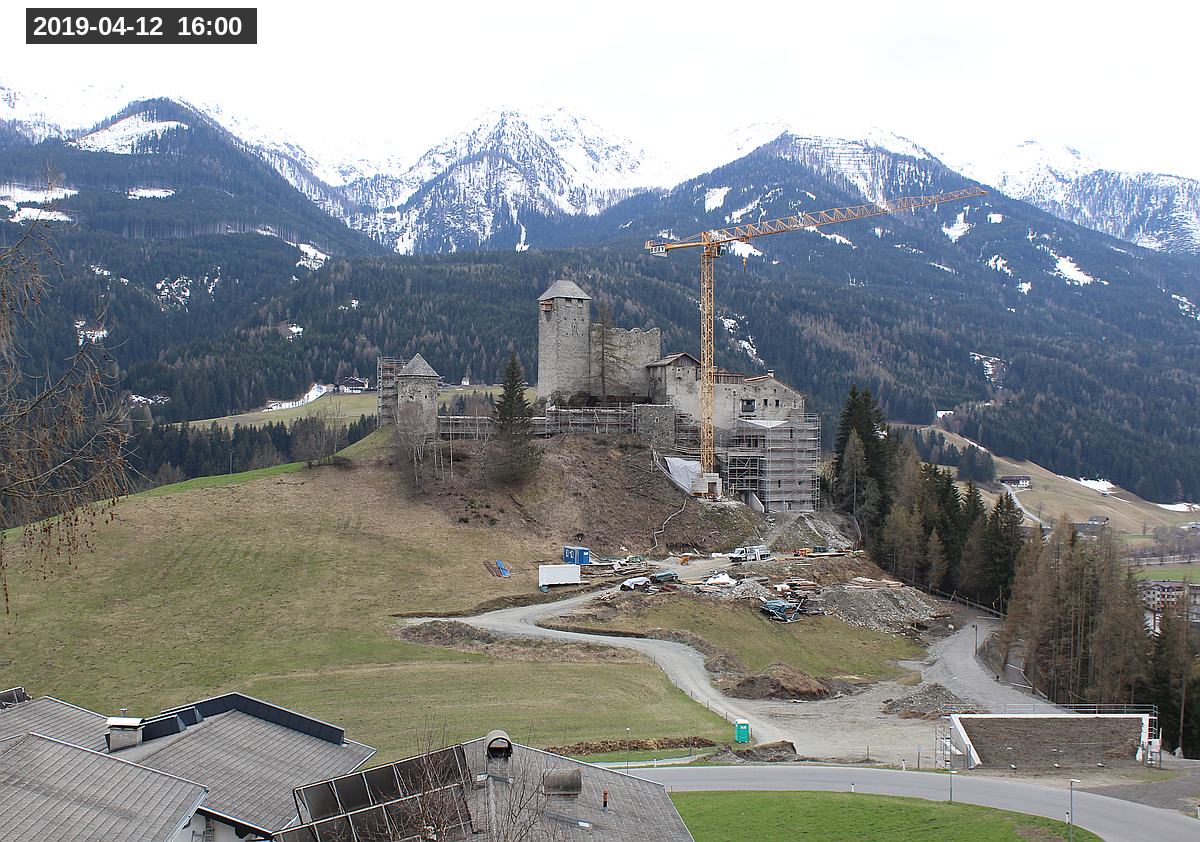Webcam Burg Heinfels, 2019-04-12 16:00 Uhr