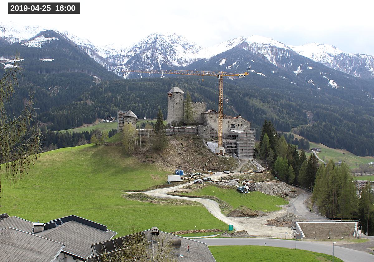 Webcam Burg Heinfels, 2019-04-25 16:00 Uhr