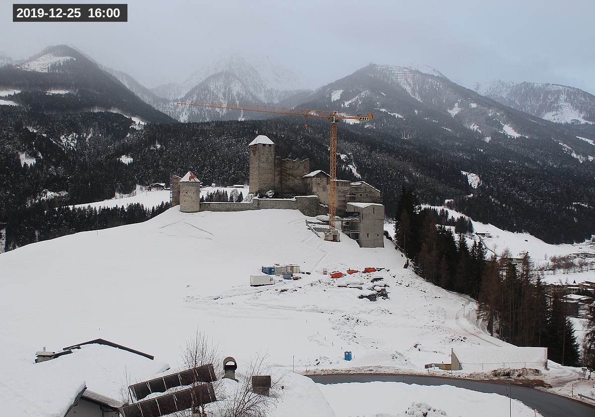 Webcam Burg Heinfels, 2019-12-25 16:00 Uhr