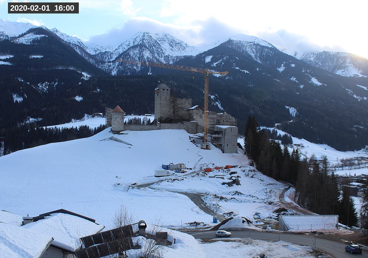Webcam Burg Heinfels, 2020-02-01 16:00 Uhr