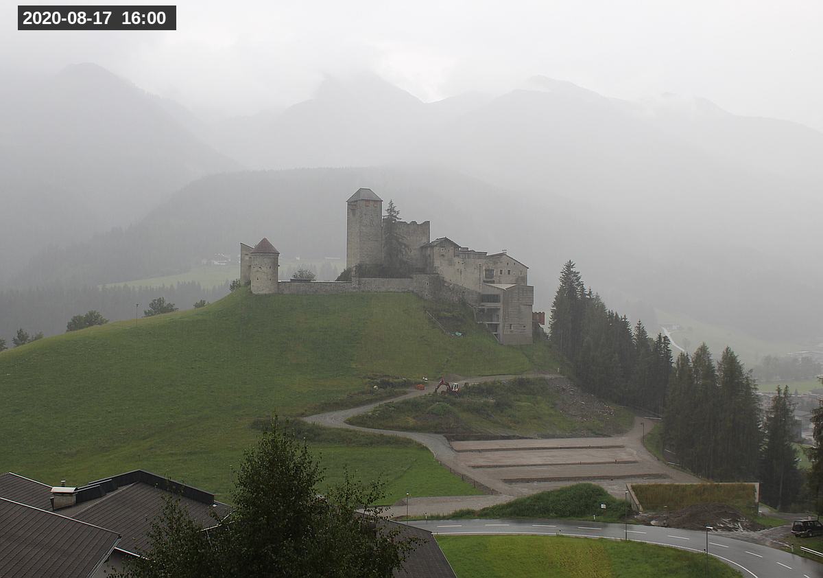Webcam Burg Heinfels, 2020-08-17 16:00 Uhr