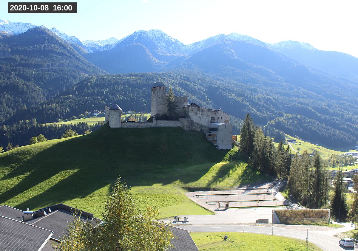 Webcam Burg Heinfels, 2020-10-08 16:00 Uhr