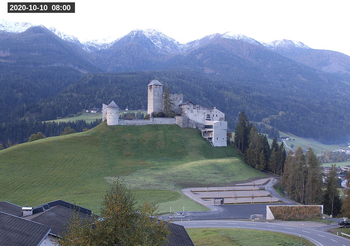 Webcam Burg Heinfels, 2020-10-10 08:00 Uhr