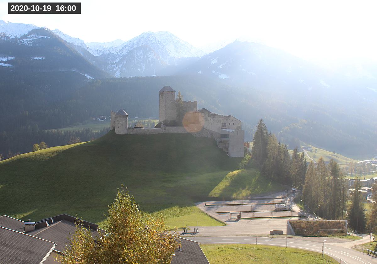 Webcam Burg Heinfels, 2020-10-19 16:00 Uhr