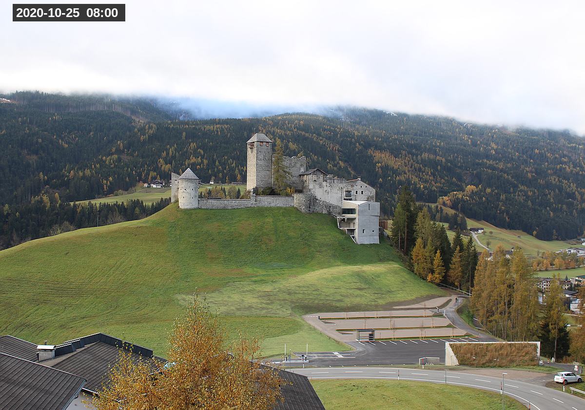 Webcam Burg Heinfels, 2020-10-25 08:00 Uhr