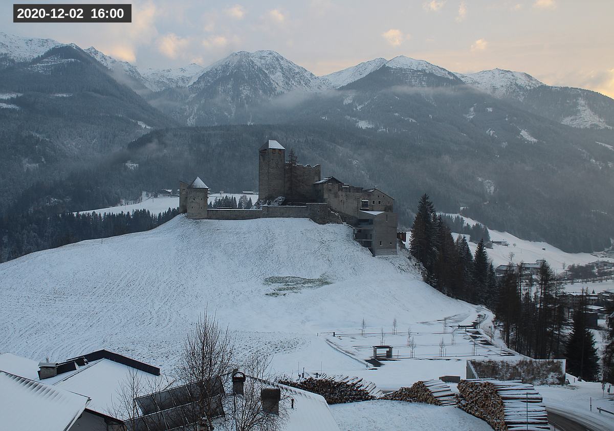 Webcam Burg Heinfels, 2020-12-02 16:00 Uhr