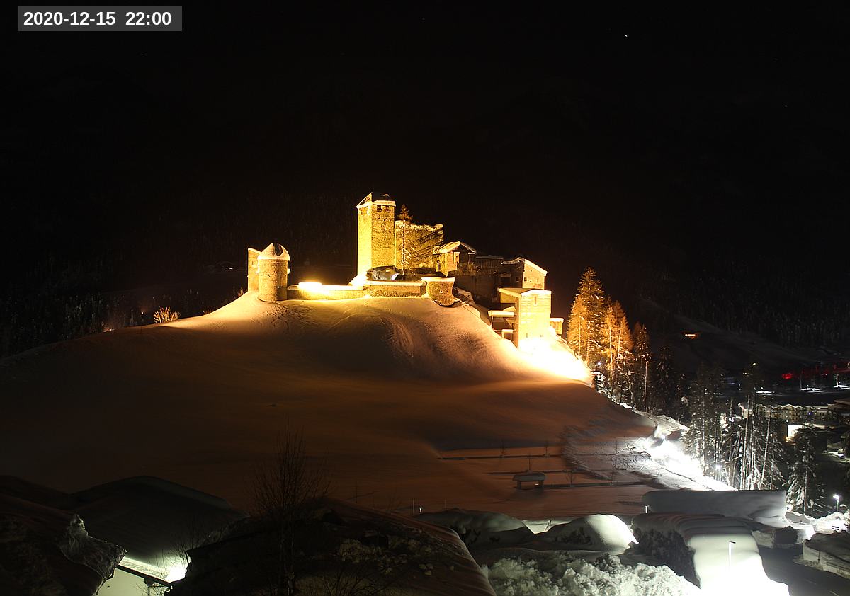 Webcam Burg Heinfels, 2020-12-15 22:00 Uhr
