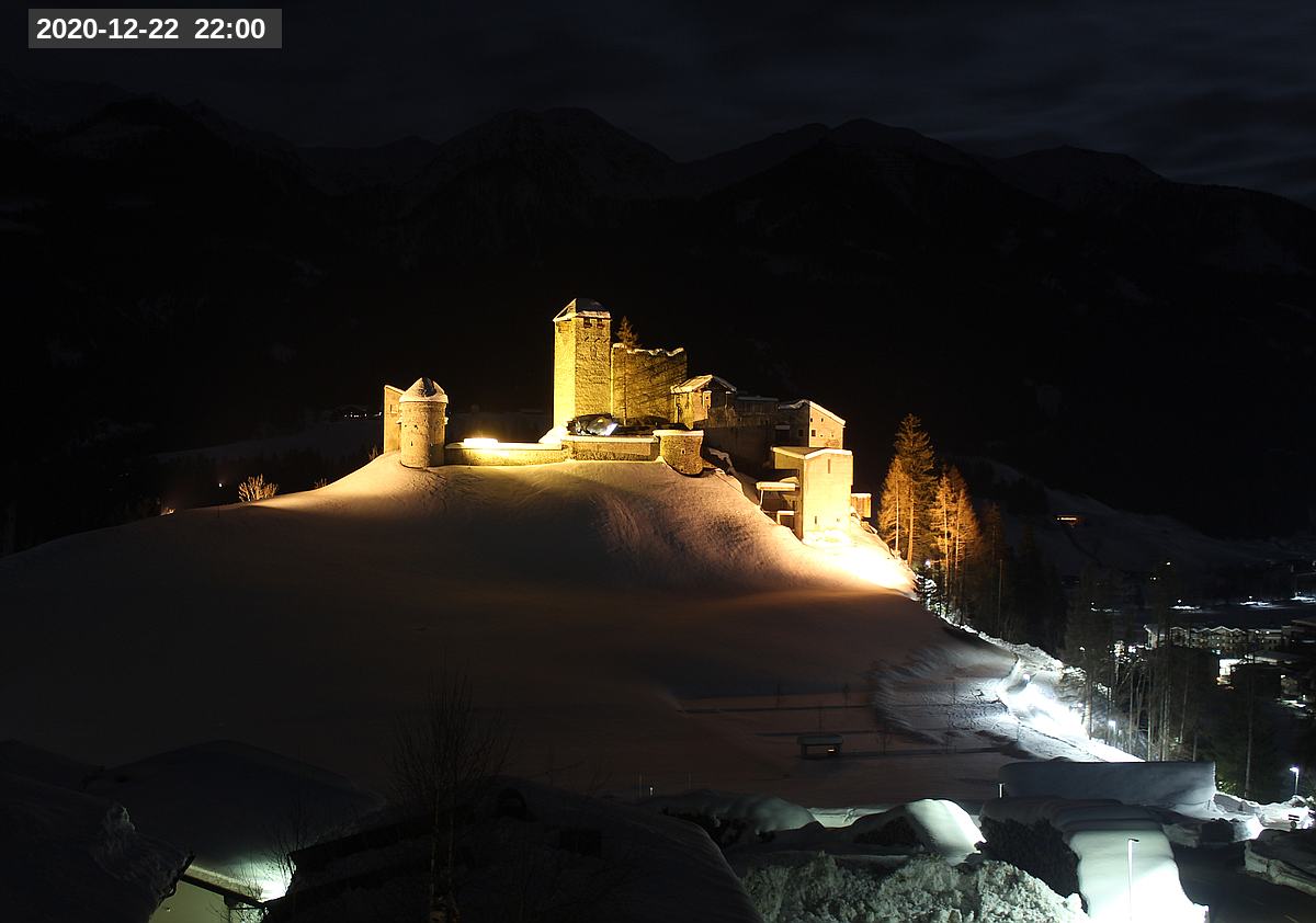 Webcam Burg Heinfels, 2020-12-22 22:00 Uhr