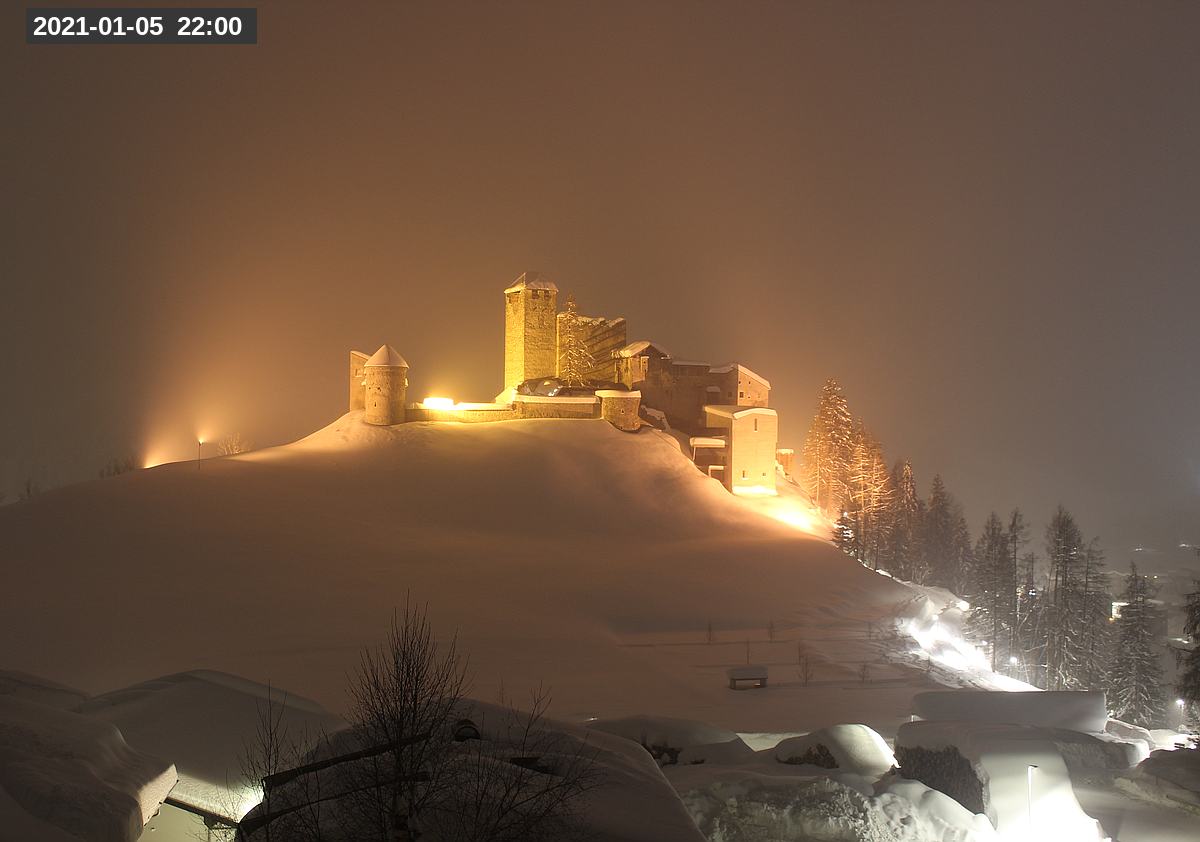 Webcam Burg Heinfels, 2021-01-05 22:00 Uhr