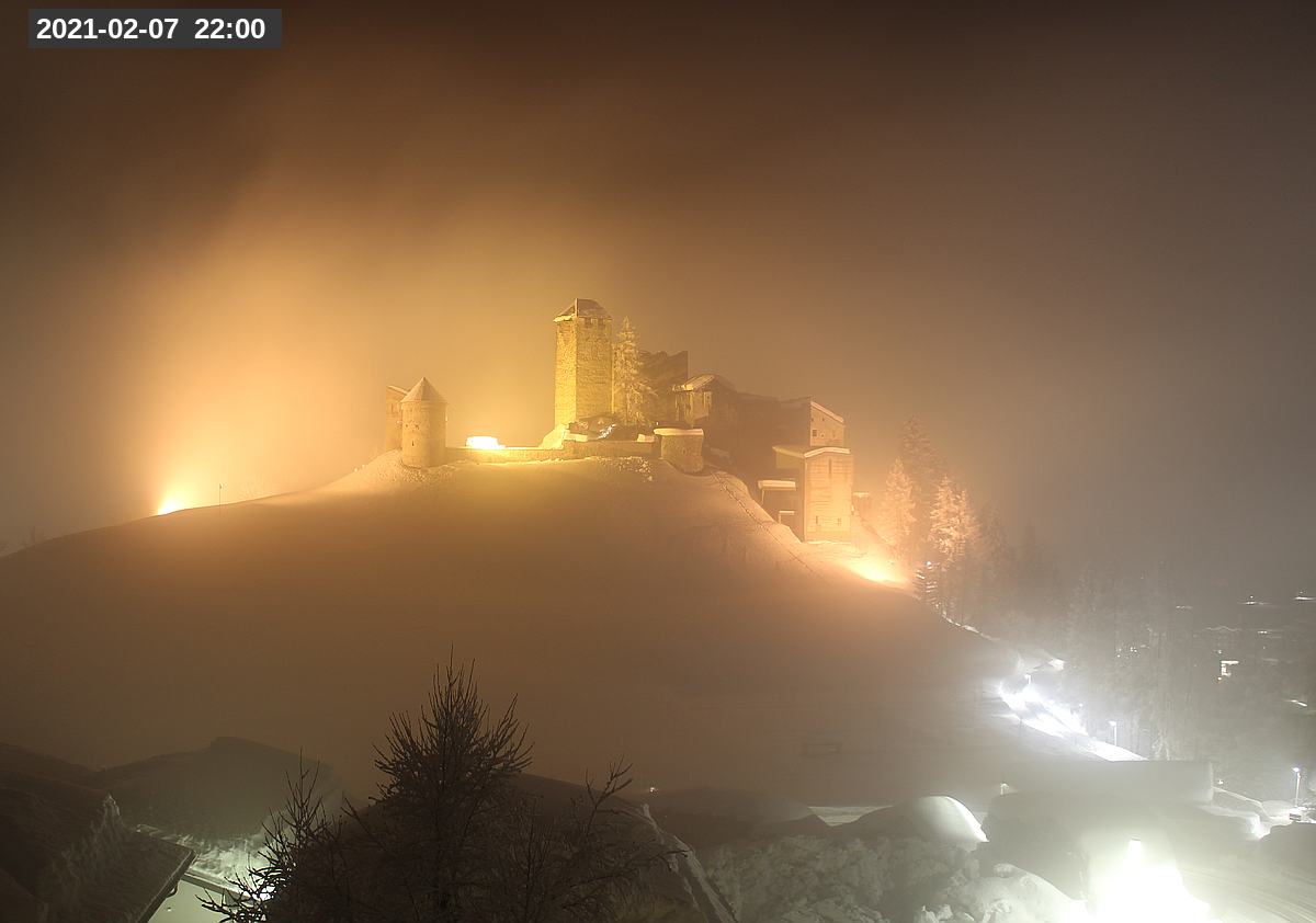 Webcam Burg Heinfels, 2021-02-07 22:00 Uhr