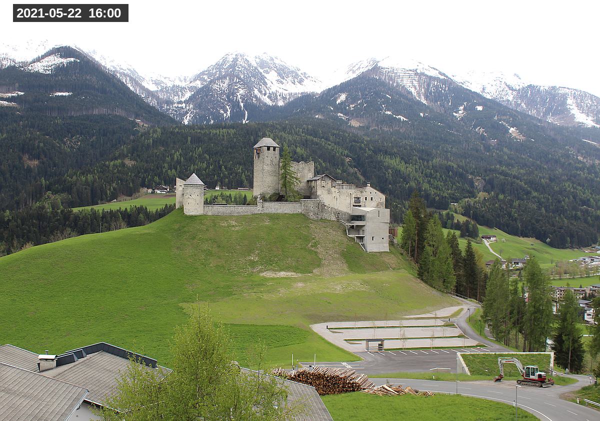 Webcam Burg Heinfels, 2021-05-22 16:00 Uhr