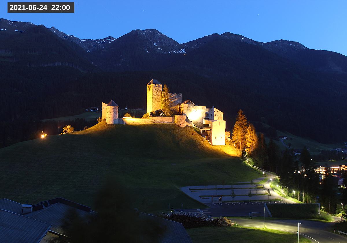 Webcam Burg Heinfels, 2021-06-24 22:00 Uhr