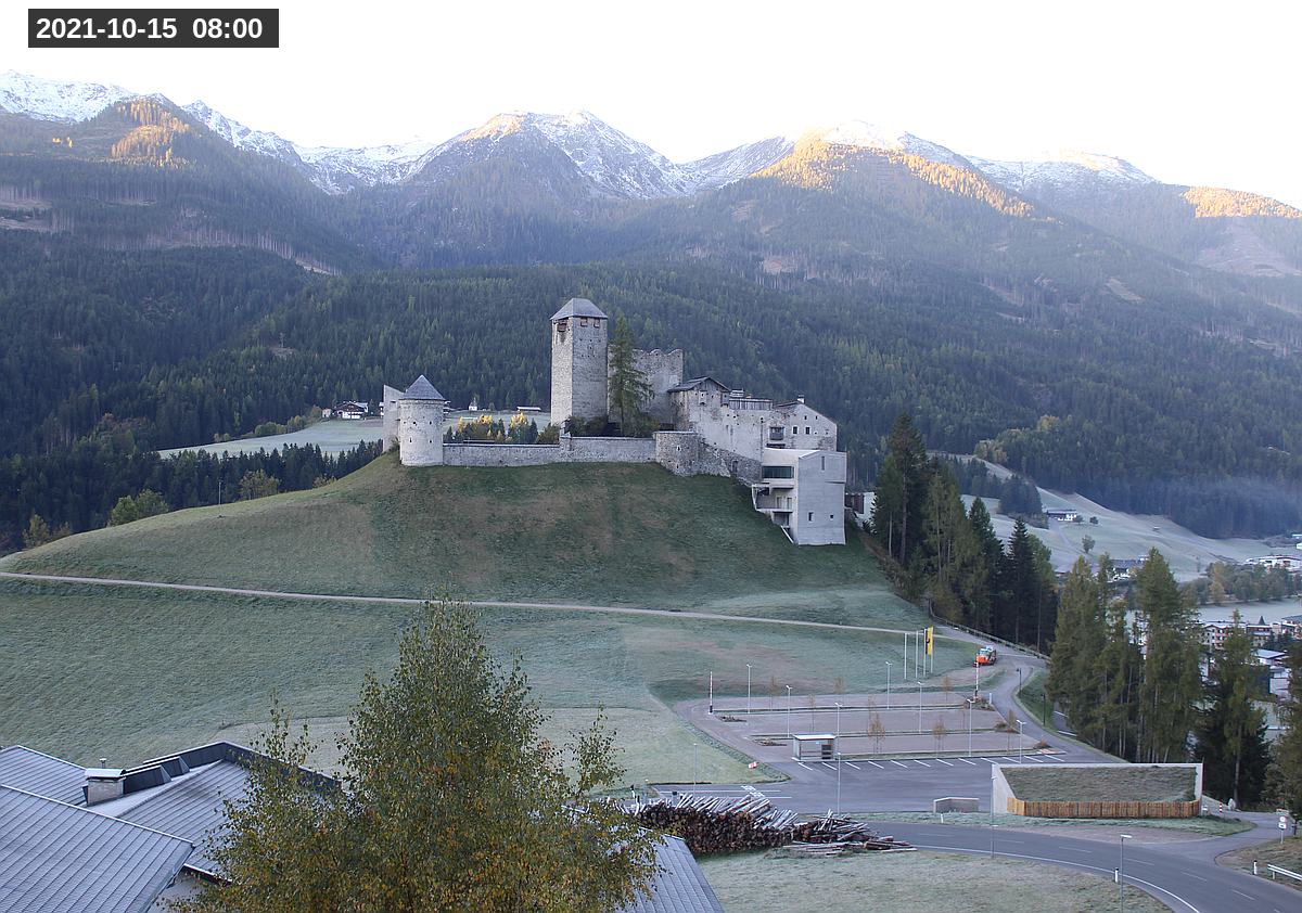 Webcam Burg Heinfels, 2021-10-15 08:00 Uhr