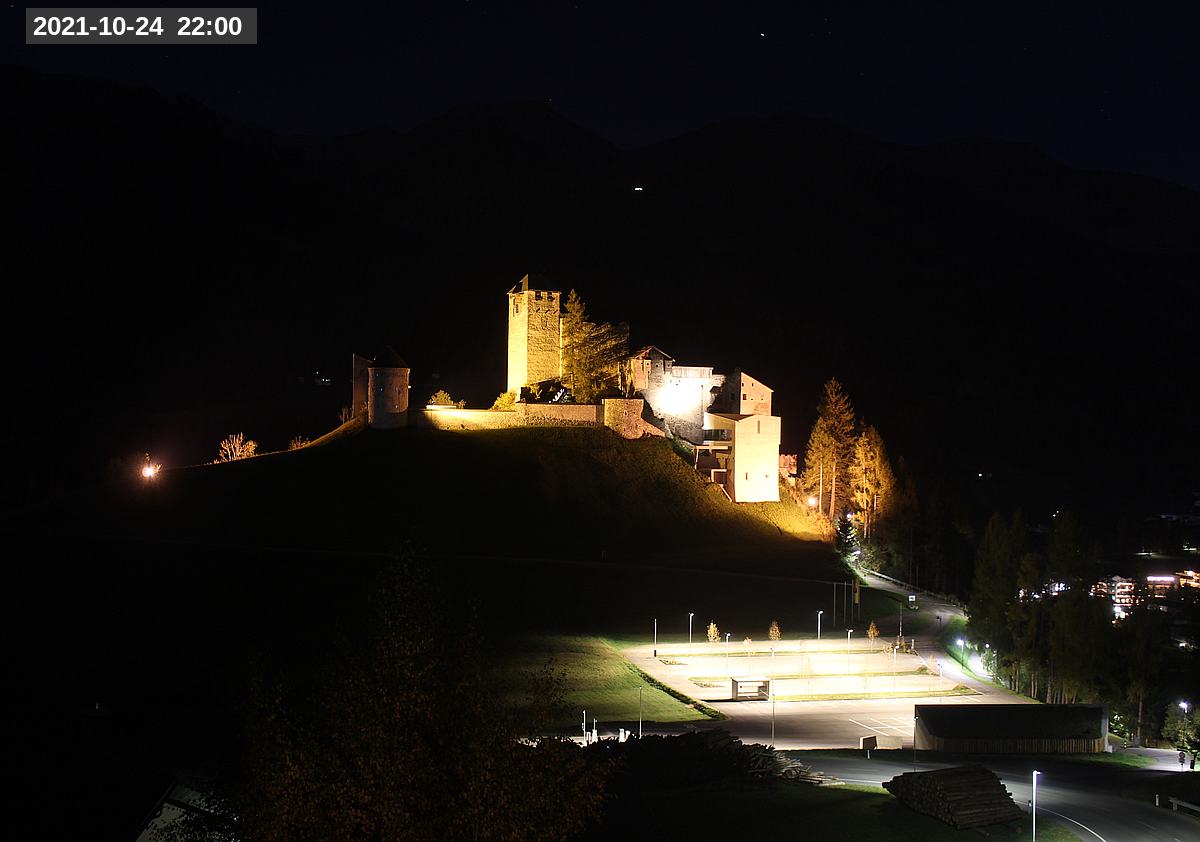 Webcam Burg Heinfels, 2021-10-24 22:00 Uhr