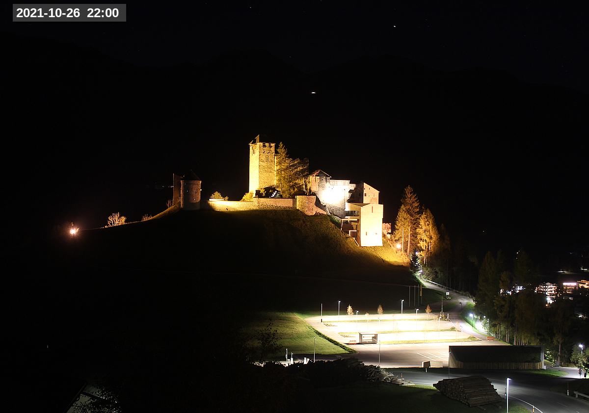 Webcam Burg Heinfels, 2021-10-26 22:00 Uhr