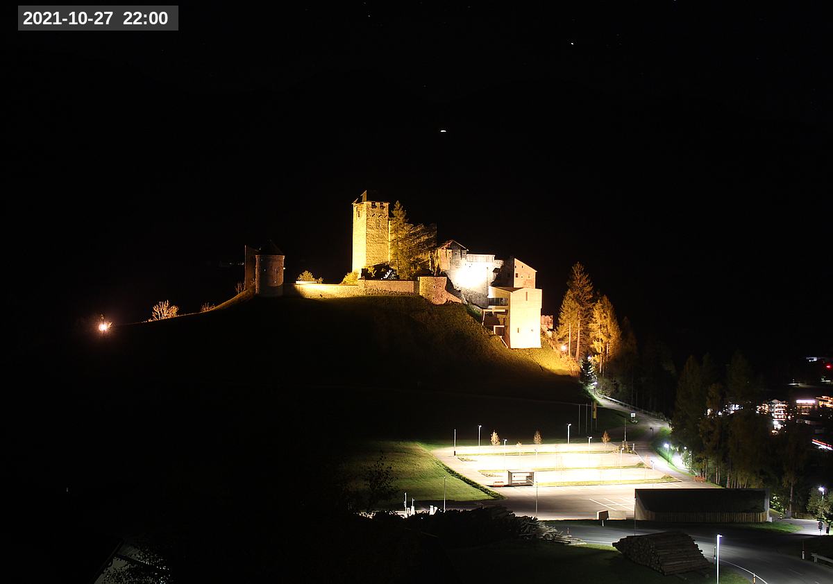 Webcam Burg Heinfels, 2021-10-27 22:00 Uhr