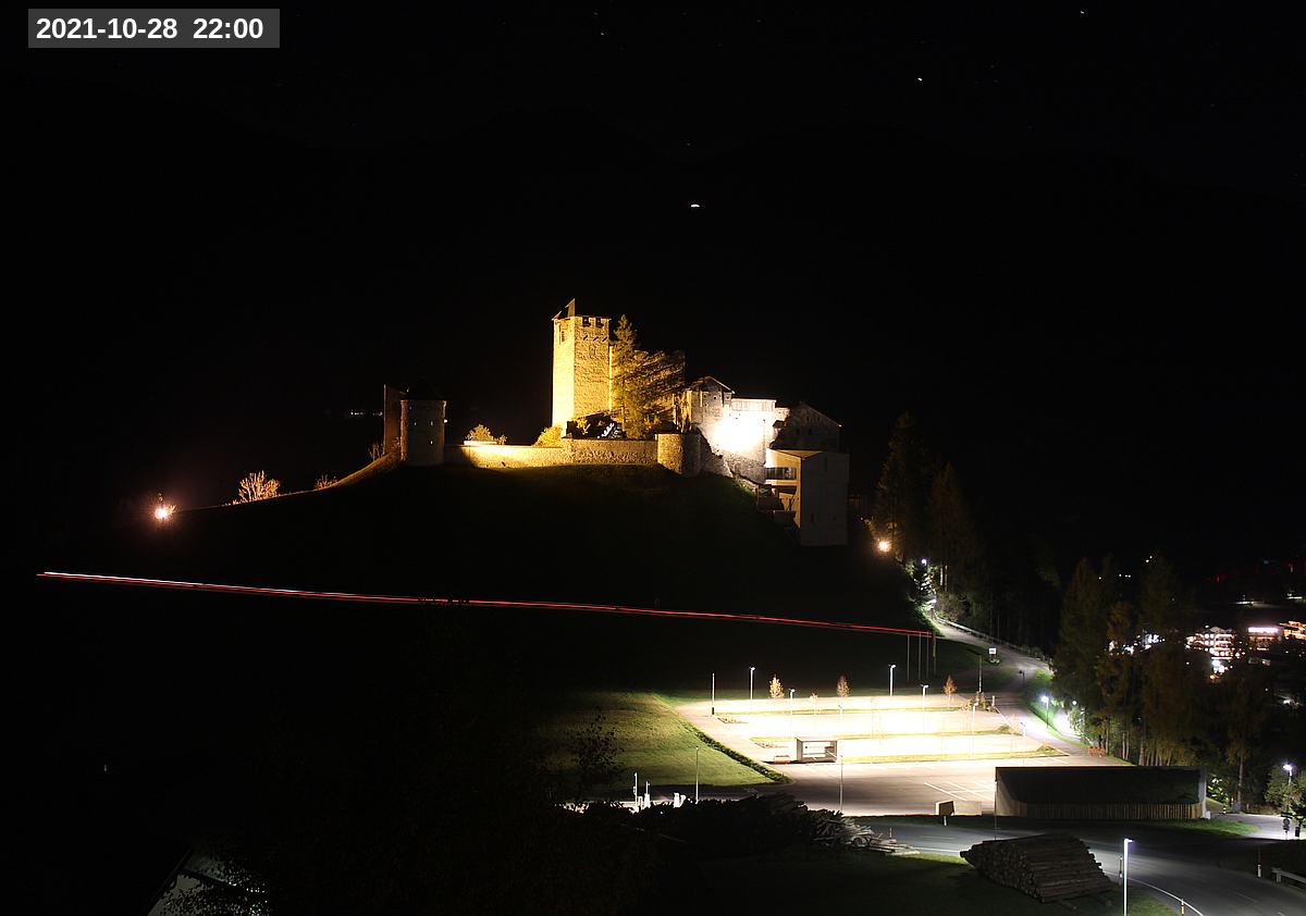 Webcam Burg Heinfels, 2021-10-28 22:00 Uhr