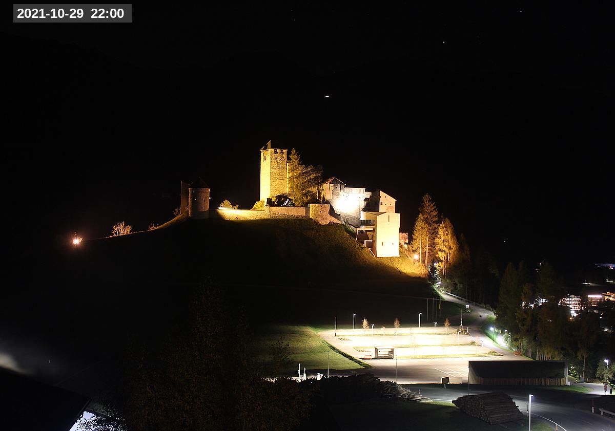 Webcam Burg Heinfels, 2021-10-29 22:00 Uhr