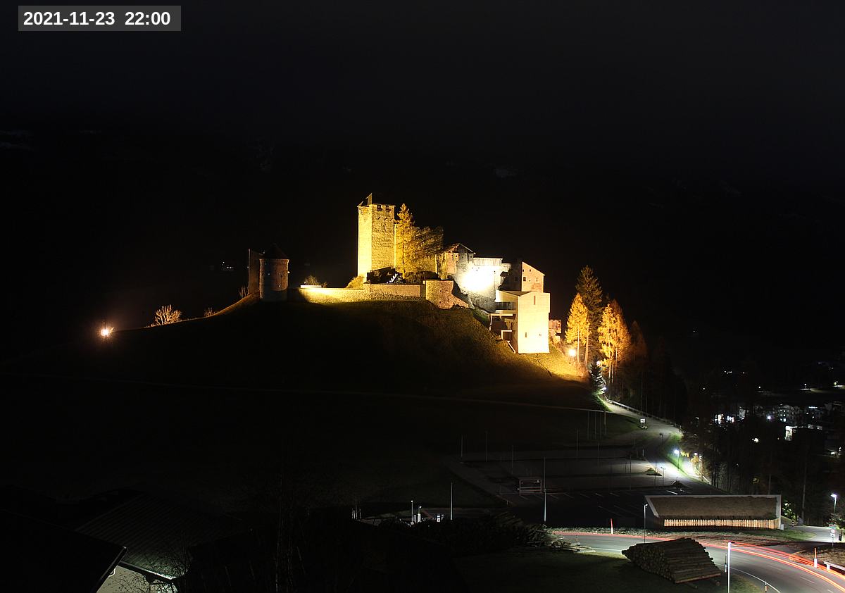 Webcam Burg Heinfels, 2021-11-23 22:00 Uhr