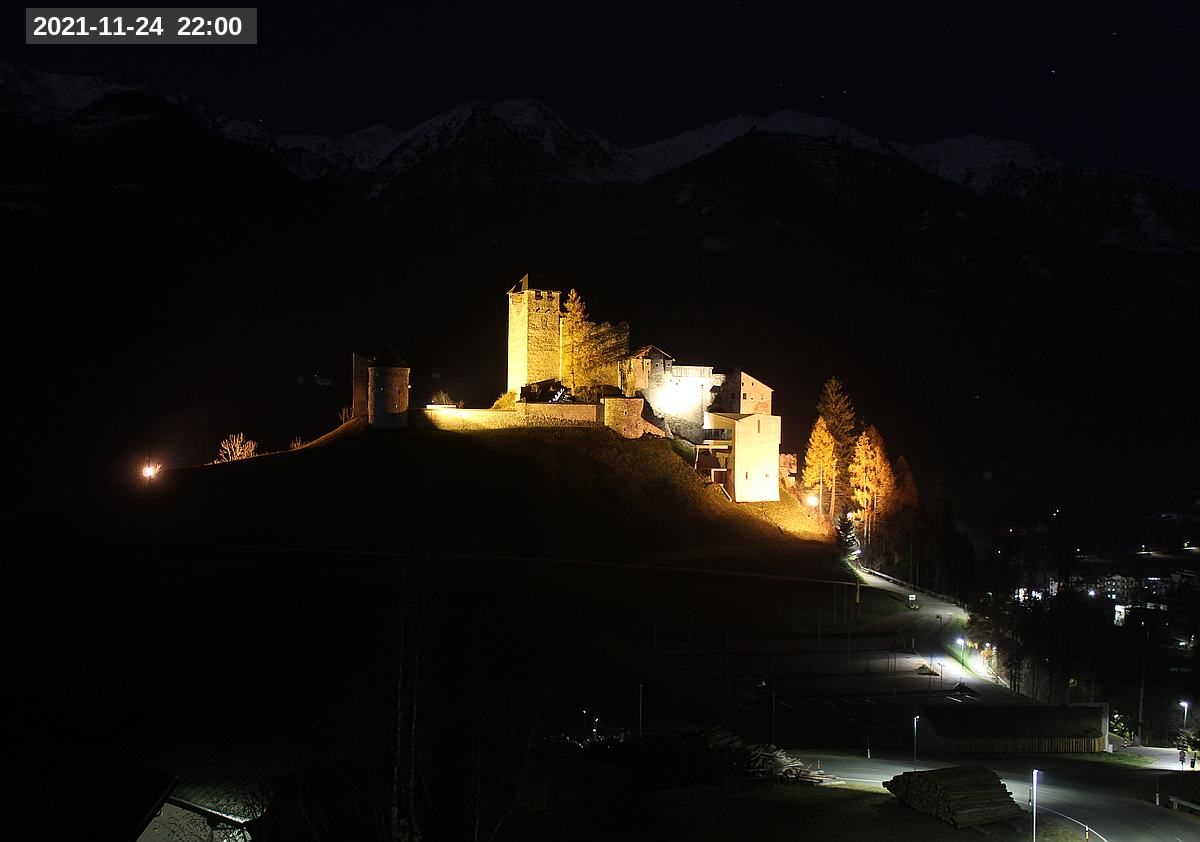 Webcam Burg Heinfels, 2021-11-24 22:00 Uhr