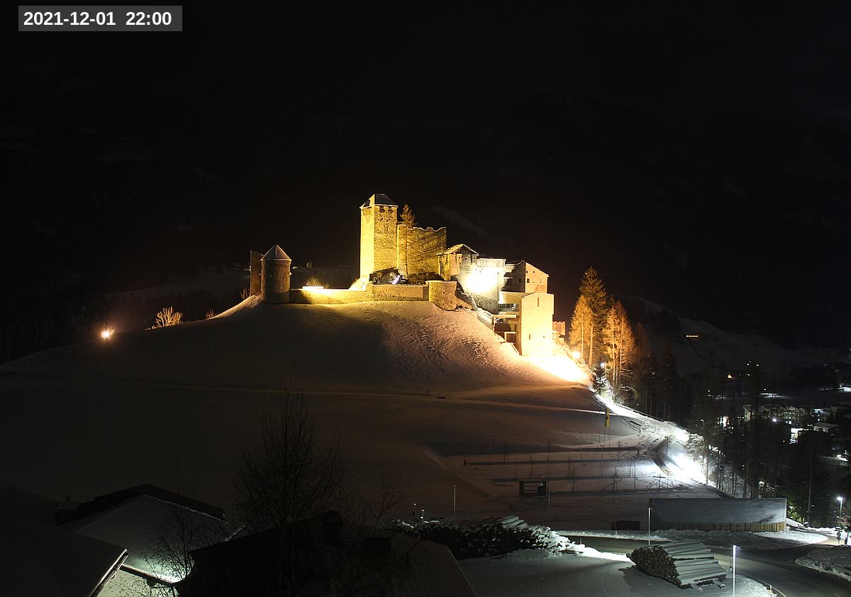 Webcam Burg Heinfels, 2021-12-01 22:00 Uhr