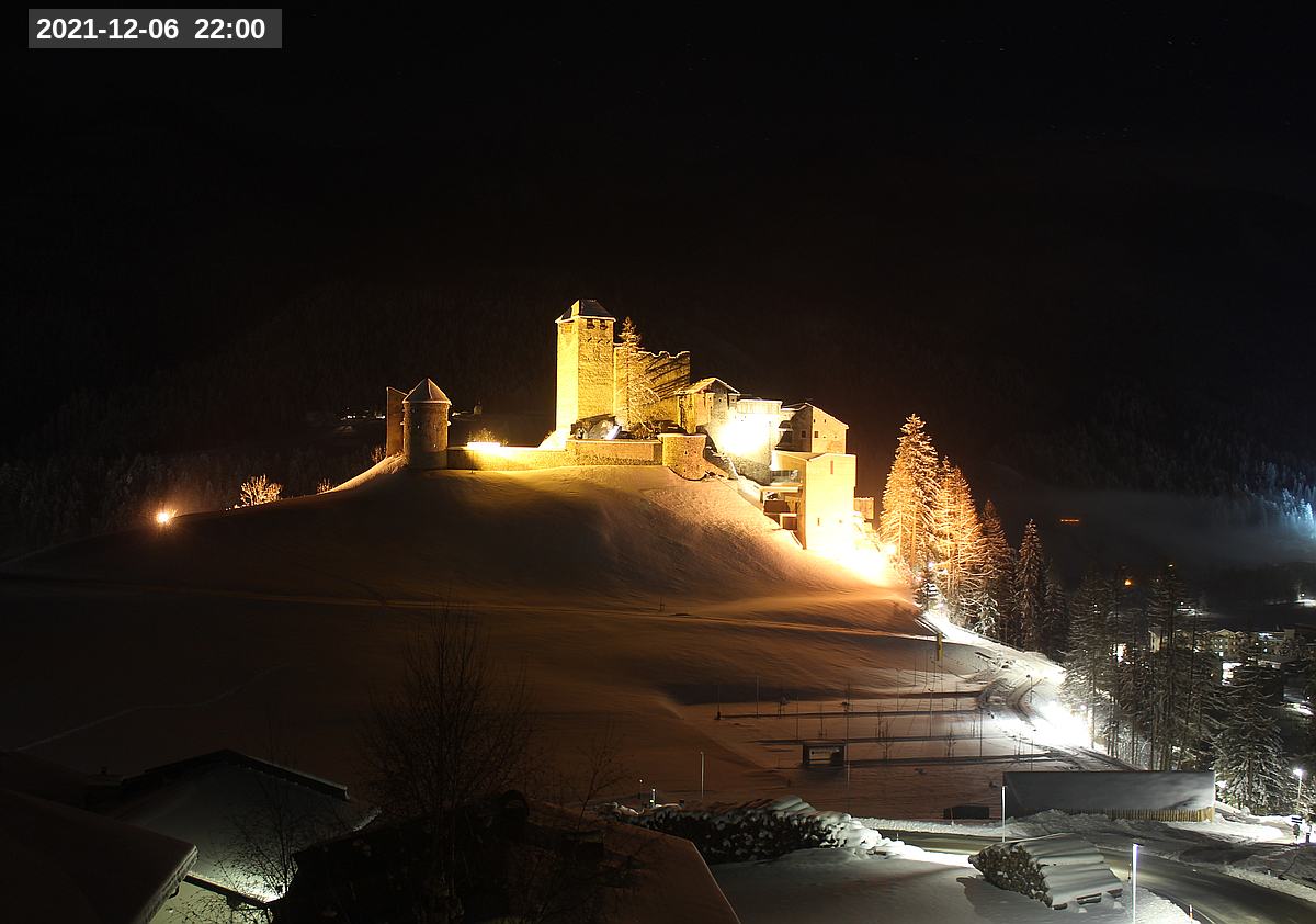 Webcam Burg Heinfels, 2021-12-06 22:00 Uhr