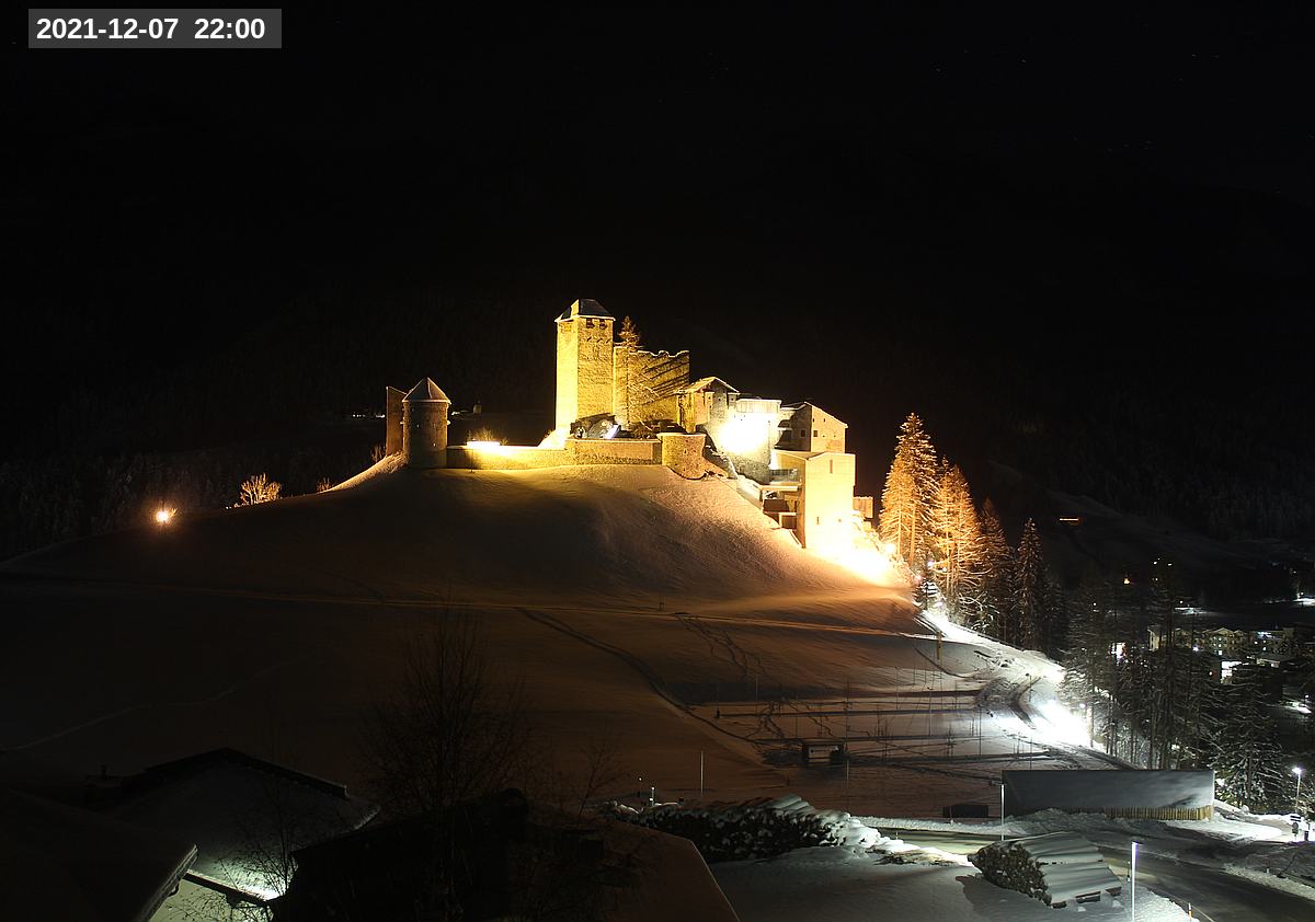 Webcam Burg Heinfels, 2021-12-07 22:00 Uhr