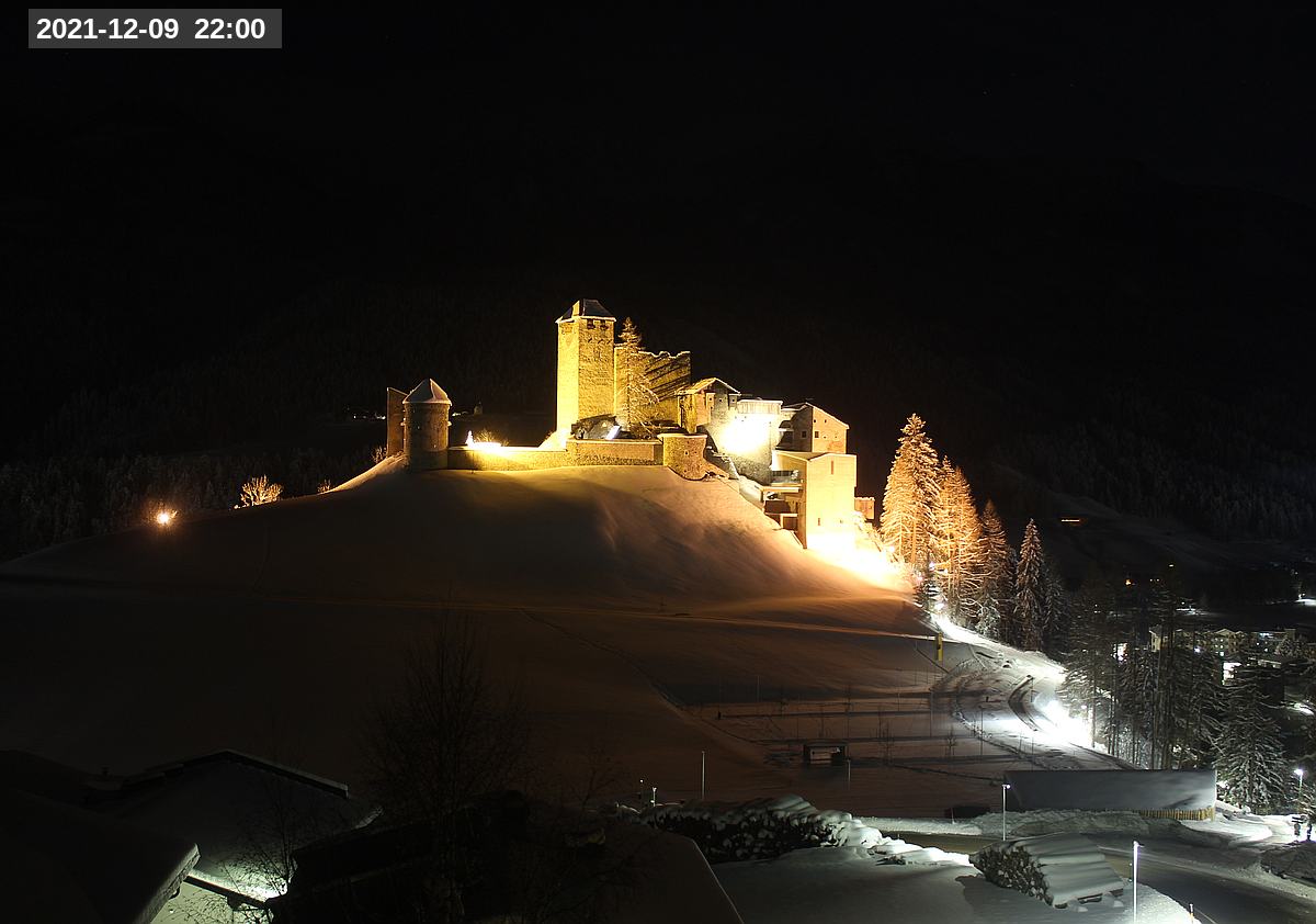 Webcam Burg Heinfels, 2021-12-09 22:00 Uhr