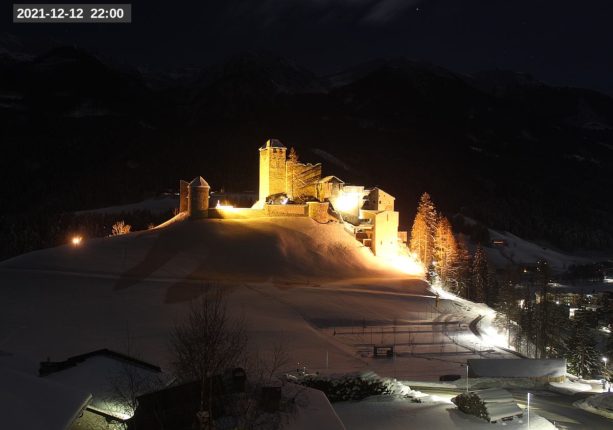 Webcam Burg Heinfels, 2021-12-12 22:00 Uhr