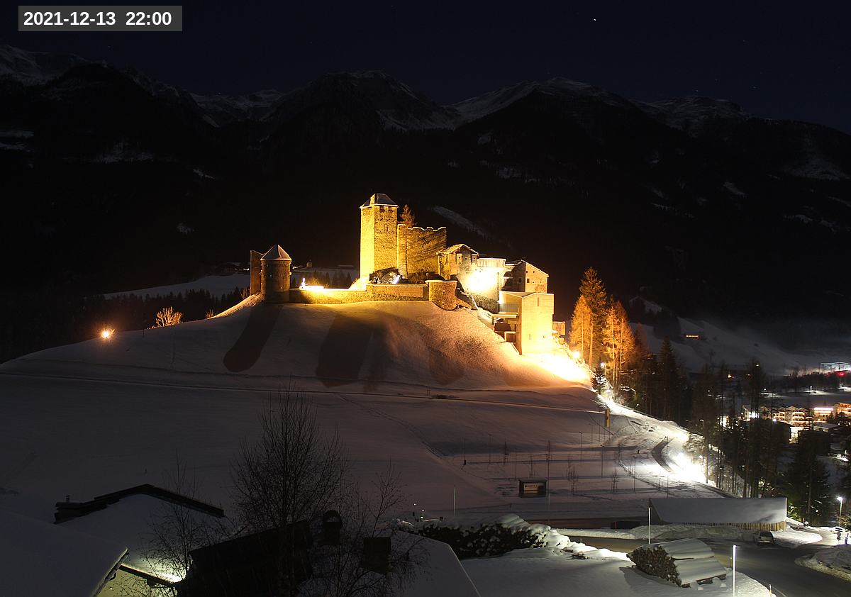 Webcam Burg Heinfels, 2021-12-13 22:00 Uhr
