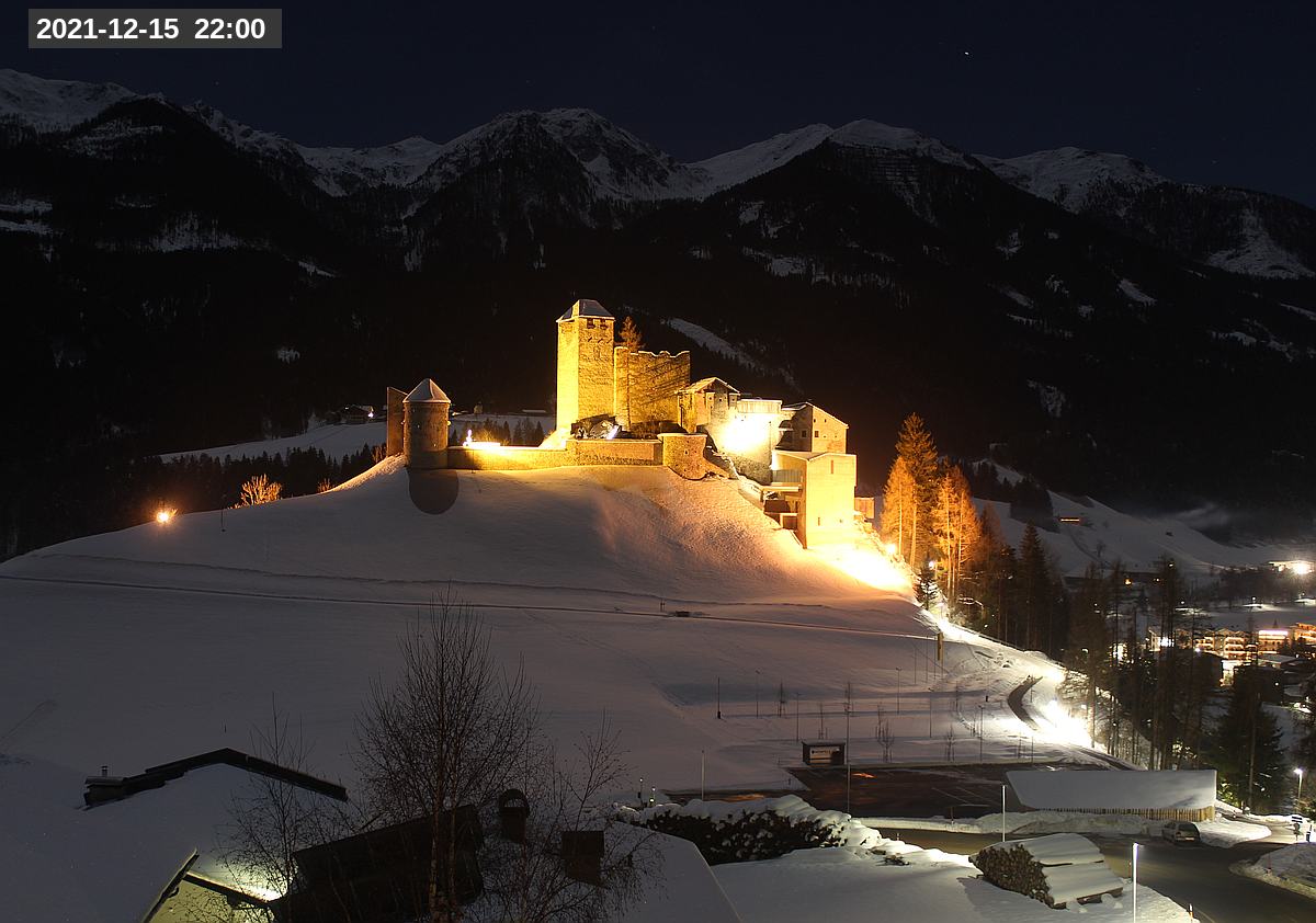 Webcam Burg Heinfels, 2021-12-15 22:00 Uhr